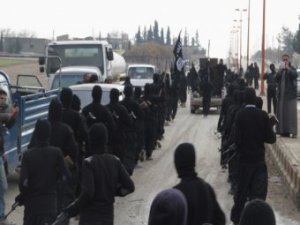 داعش تعدم 200 من مسلحيها في دير الزور