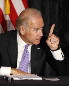 Vice President Joe Biden discusses the Iran nuclear deal with Jewish community leaders at the David Posnack Jewish Community Center in Davie, Fla